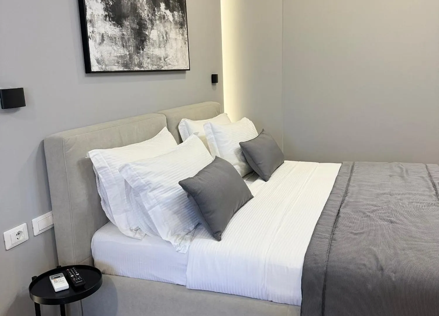 L'Hotel Tirana